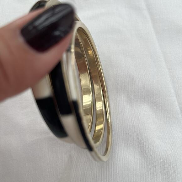 Set Of 3 bangle bracelets black and white resin on Brass. Boho, retro, casual - Picture 4 of 8